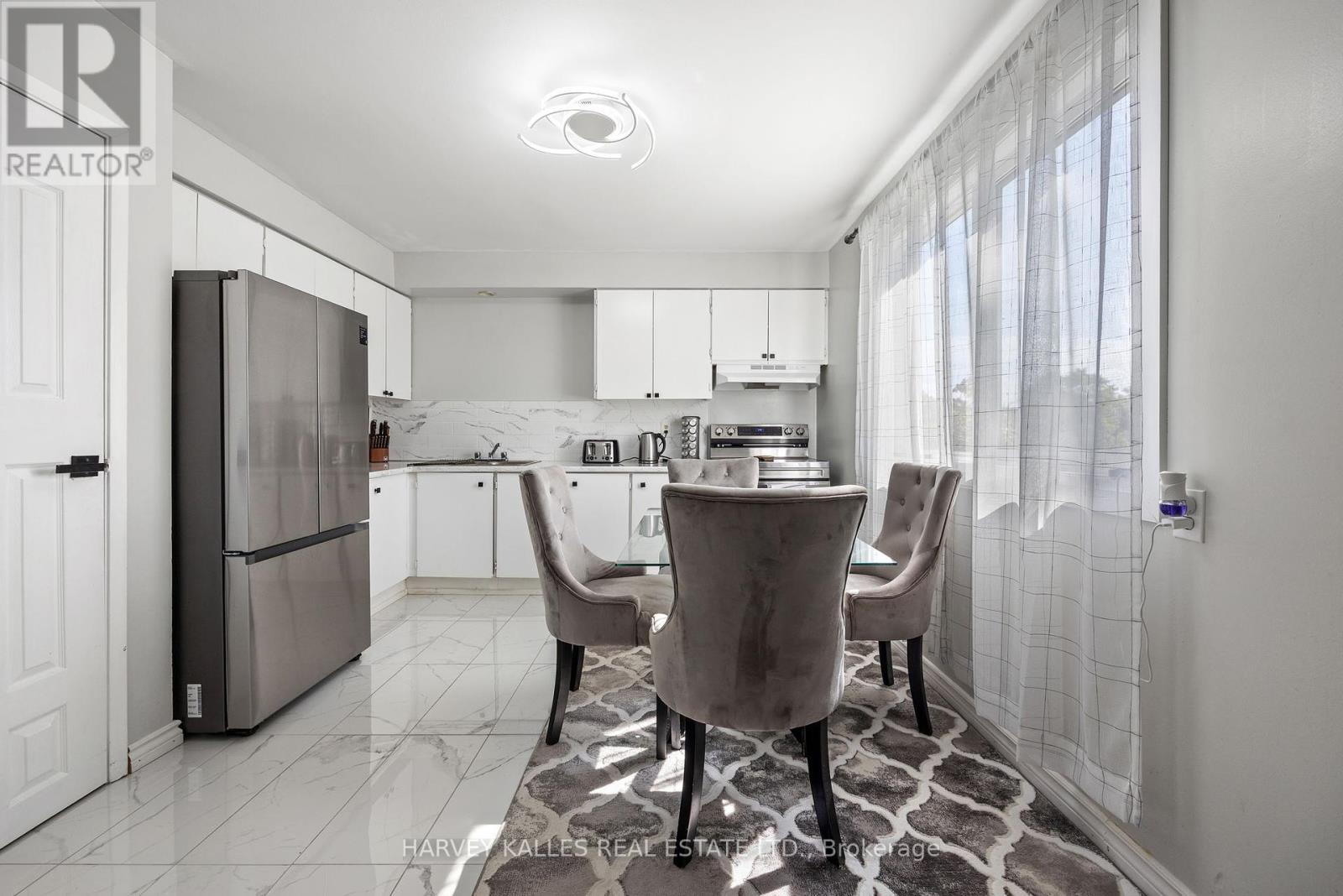 23 - 135 Chalmers Street S, Cambridge, Ontario  N1R 6M2 - Photo 11 - X12416622