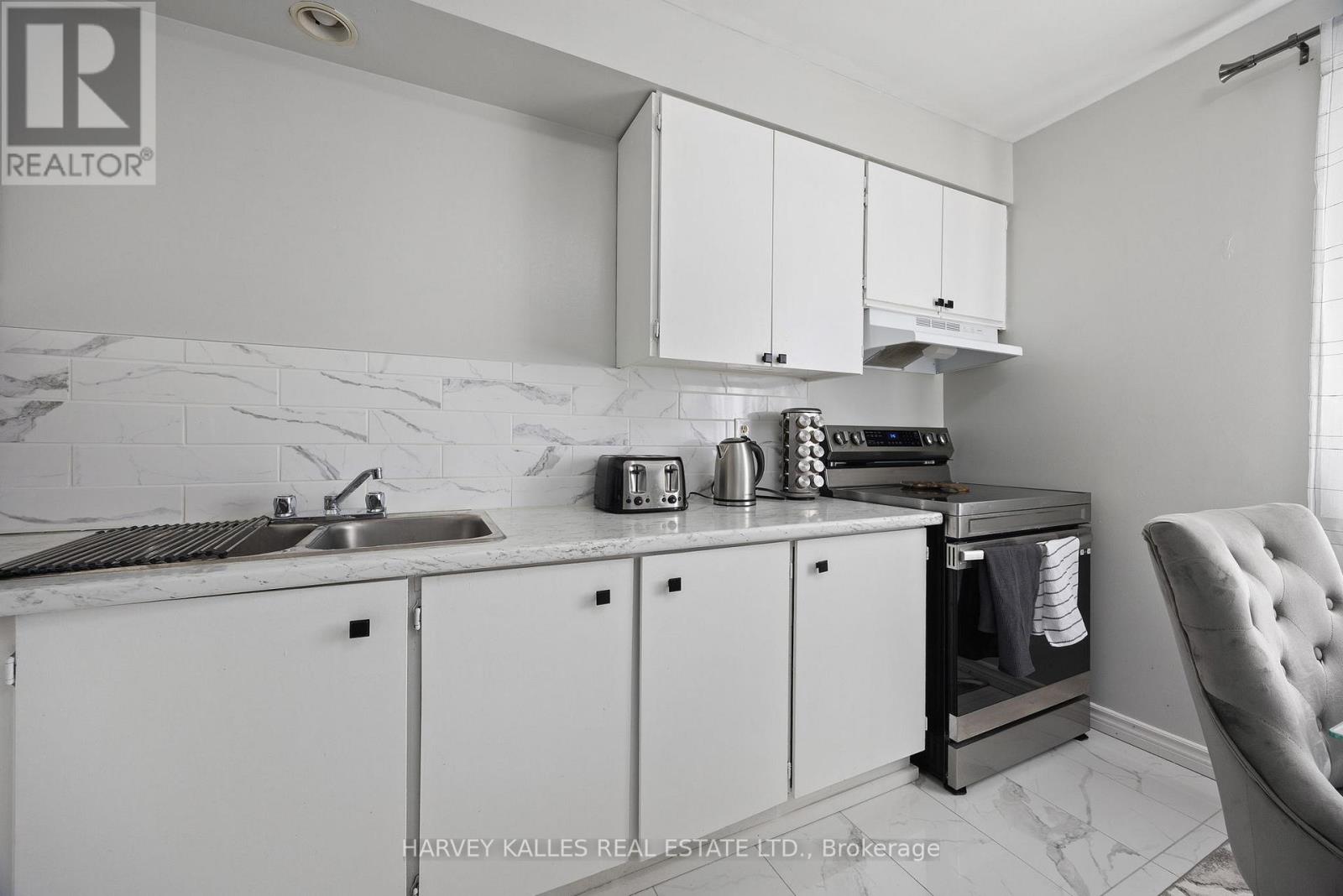 23 - 135 Chalmers Street S, Cambridge, Ontario  N1R 6M2 - Photo 12 - X12416622