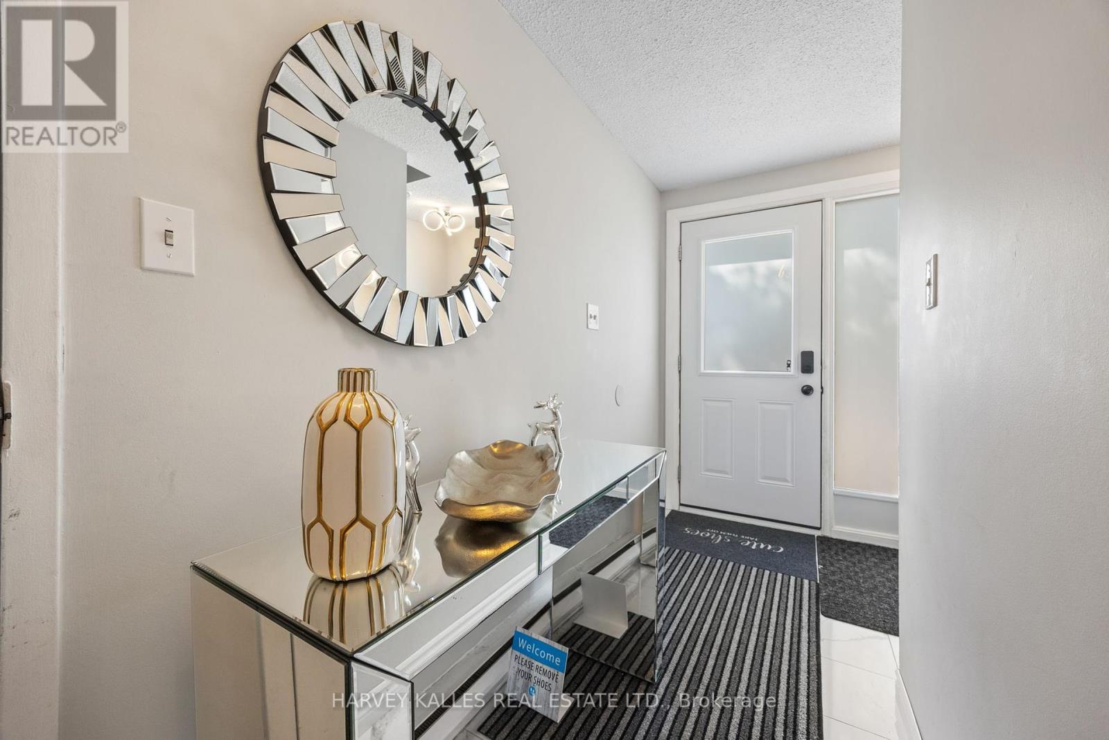 23 - 135 Chalmers Street S, Cambridge, Ontario  N1R 6M2 - Photo 3 - X12416622