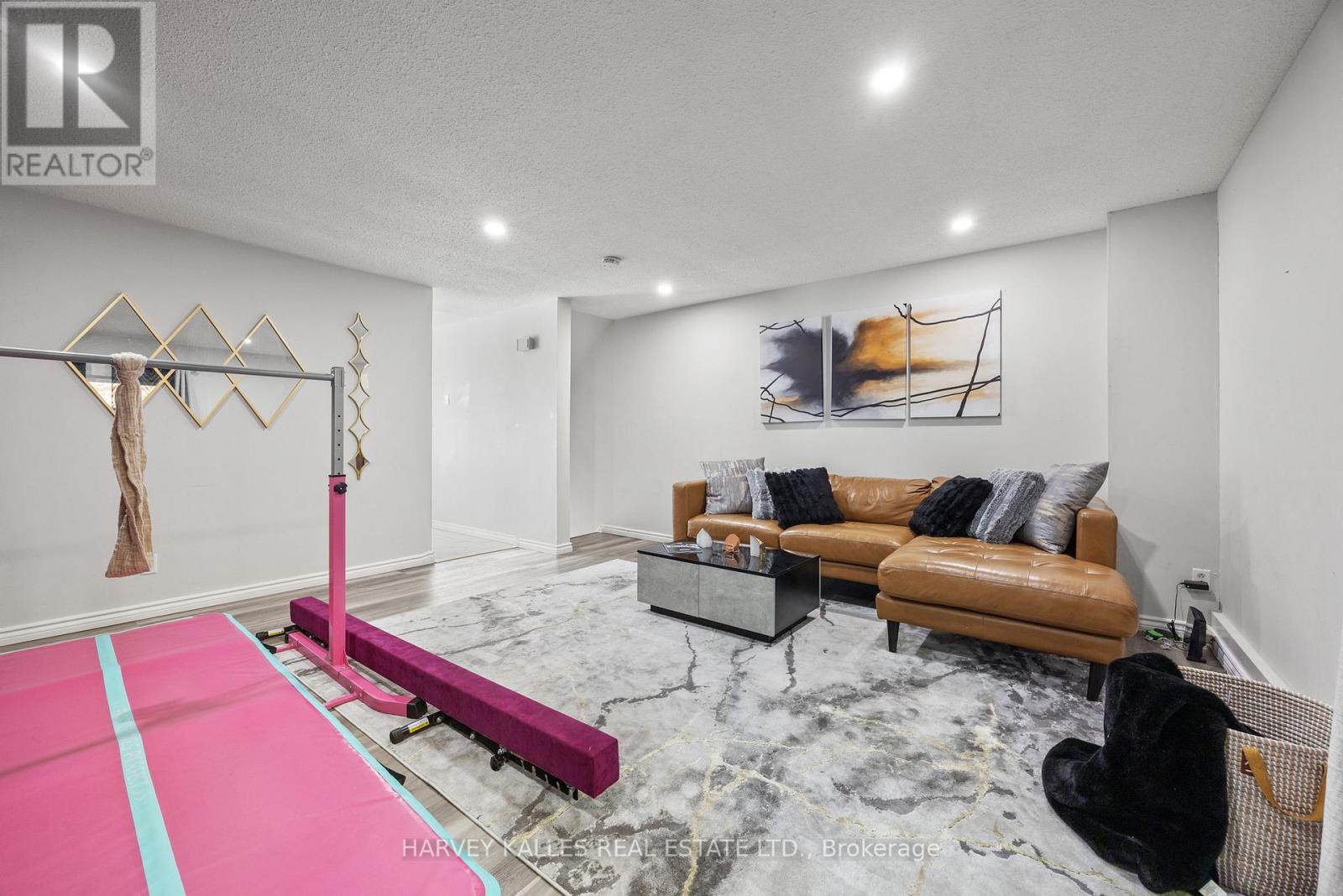 23 - 135 Chalmers Street S, Cambridge, Ontario  N1R 6M2 - Photo 8 - X12416622