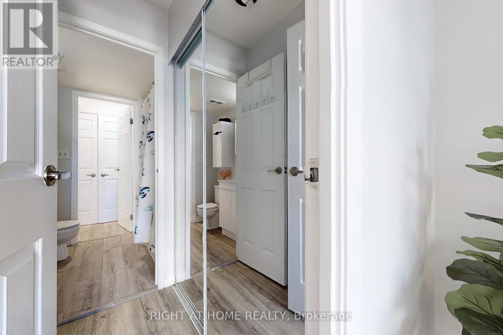 705 - 222 The Esplanade Avenue, Toronto, Ontario  M5A 4M8 - Photo 13 - C12416663