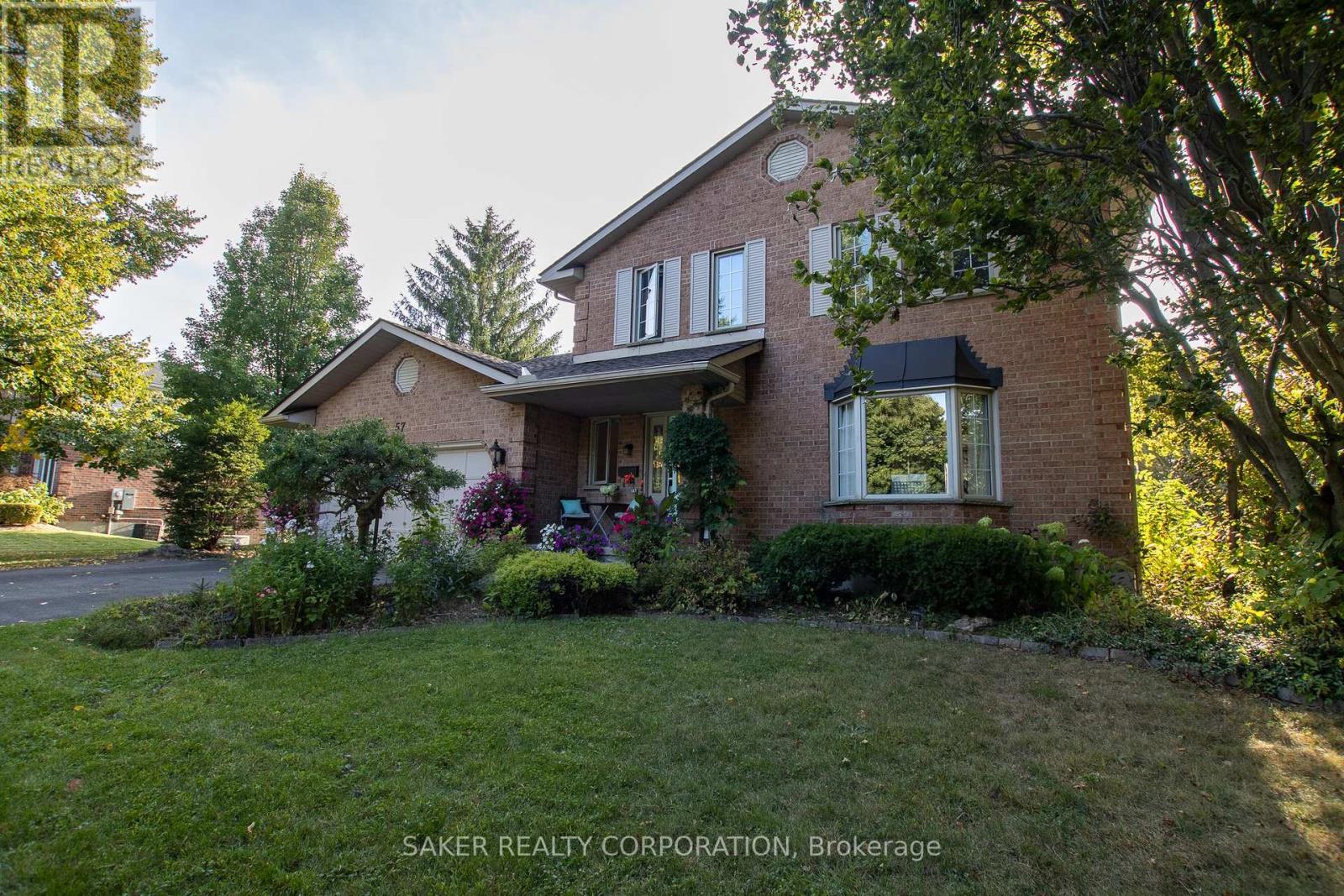 57 Thames Street, Middlesex Centre, Ontario  N0L 1E0 - Photo 34 - X12413770