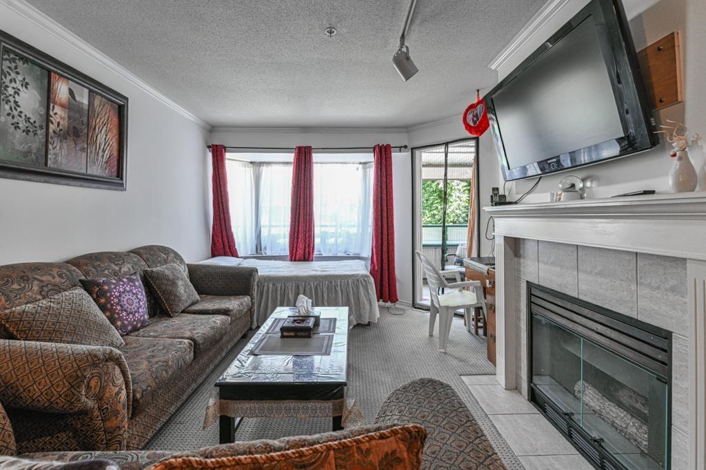 208 2960 Trethewey Street, Abbotsford, British Columbia  V2T 6P5 - Photo 4 - R3037417