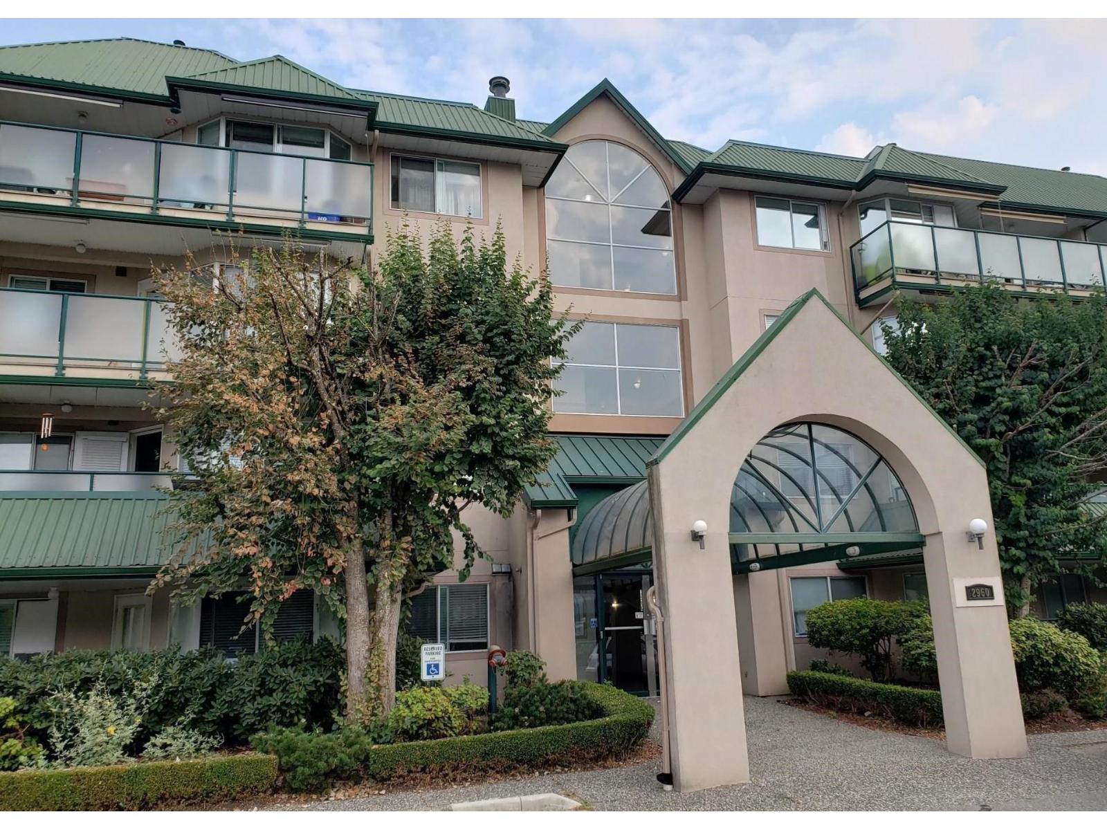 208 2960 Trethewey Street, Abbotsford, British Columbia  V2T 6P5 - Photo 2 - R3037417