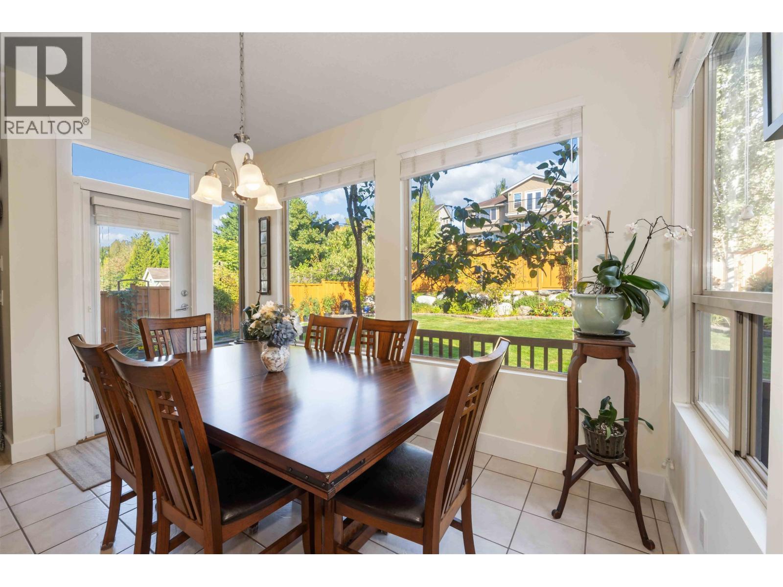 10690 247a Street, Maple Ridge, British Columbia  V2W 0A6 - Photo 8 - R3050246