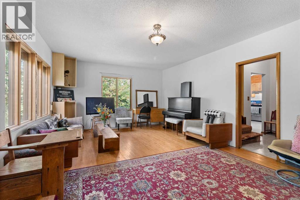 210 Wacker Avenue W, Swalwell, Alberta  T0M 0L0 - Photo 14 - A2253531