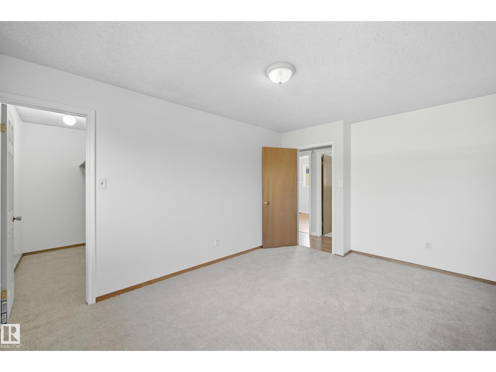 7621 40 Av Nw, Edmonton, Alberta  T6K 1V5 - Photo 14 - E4458722