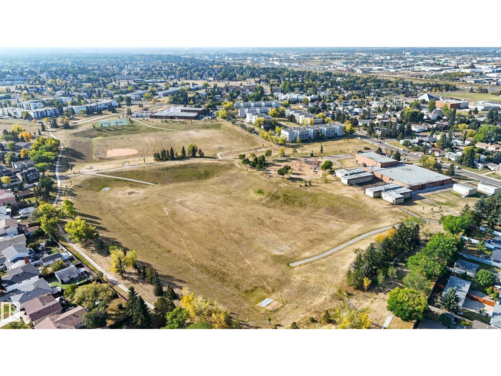 7621 40 Av Nw, Edmonton, Alberta  T6K 1V5 - Photo 31 - E4458722