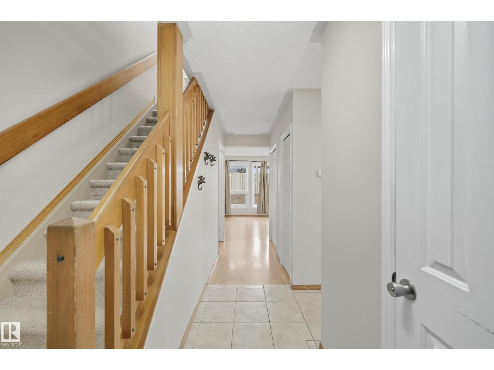 7621 40 Av Nw, Edmonton, Alberta  T6K 1V5 - Photo 4 - E4458722