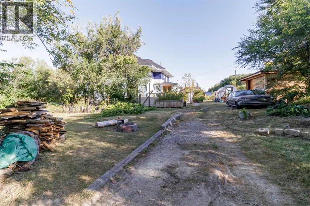 210 Wacker Avenue W, Swalwell, Alberta  T0M 0L0 - Photo 30 - A2253531
