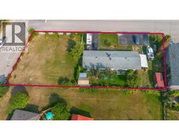 1230 Shuswap Avenue Sicamous