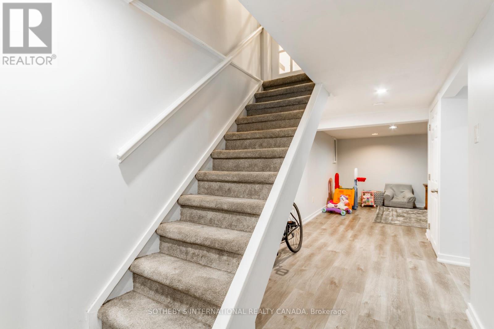 32 - 51 Broadfield Drive, Toronto, Ontario  M9C 5P2 - Photo 34 - W12415235