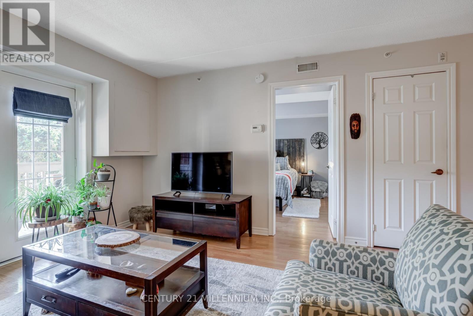 110 - 4003 Kilmer Drive, Burlington, Ontario  L7M 4M1 - Photo 15 - W12416636