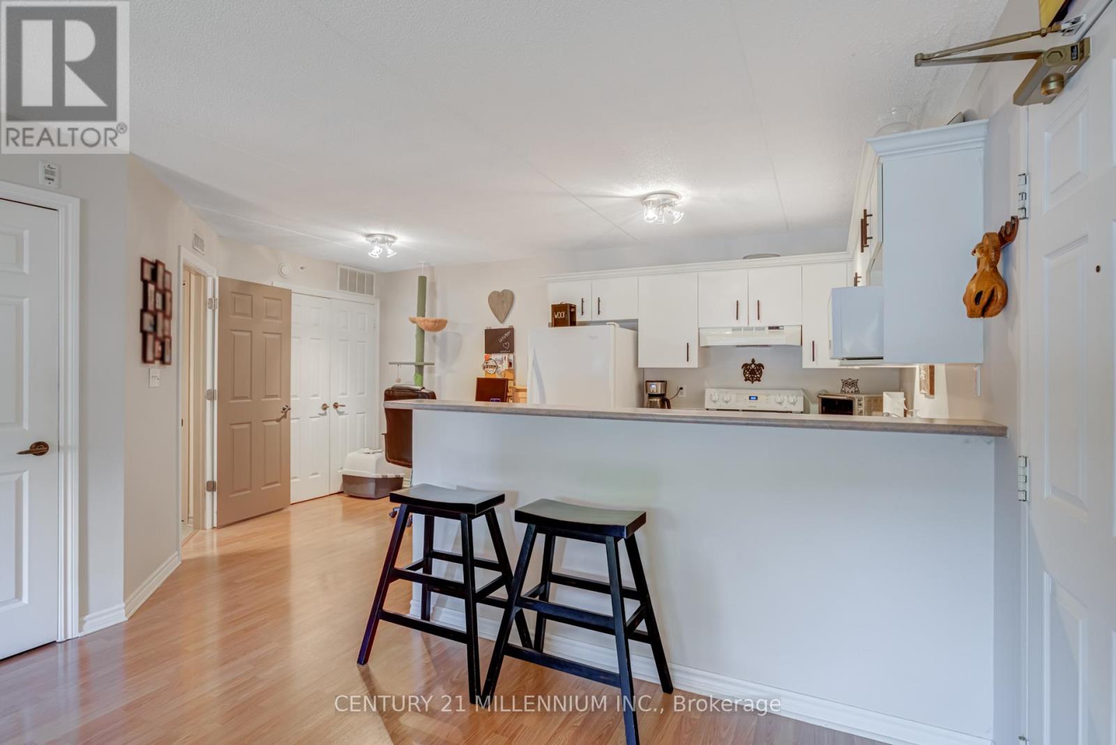 110 - 4003 Kilmer Drive, Burlington, Ontario  L7M 4M1 - Photo 17 - W12416636