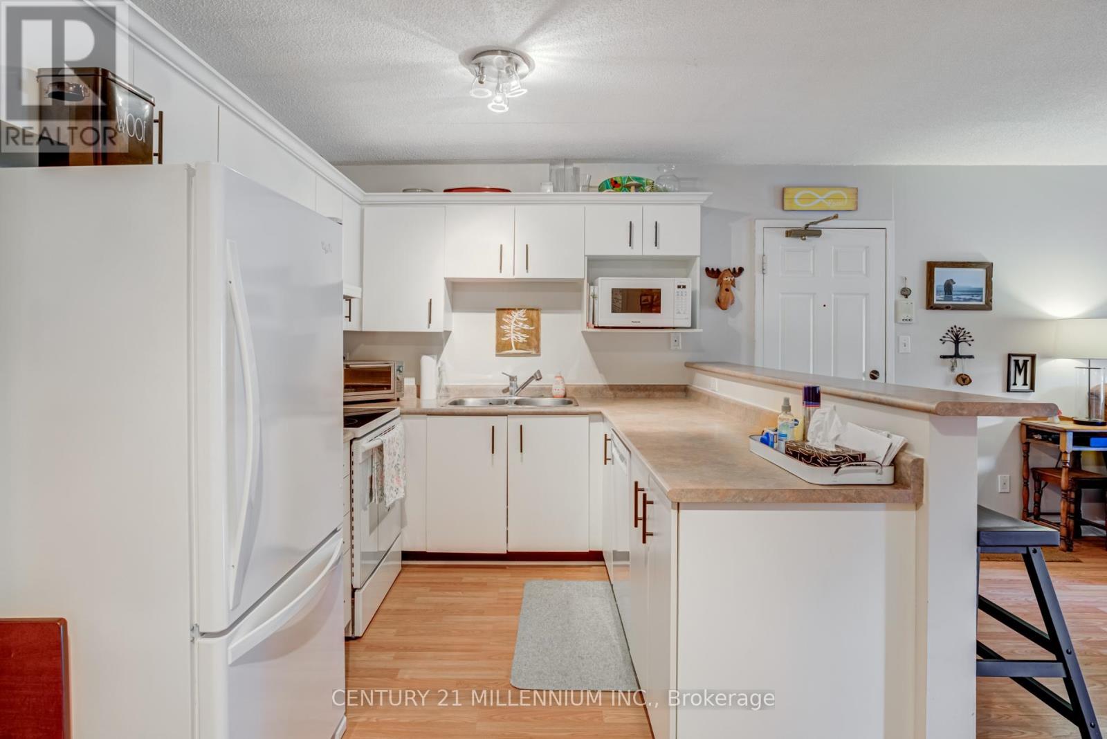 110 - 4003 Kilmer Drive, Burlington, Ontario  L7M 4M1 - Photo 19 - W12416636