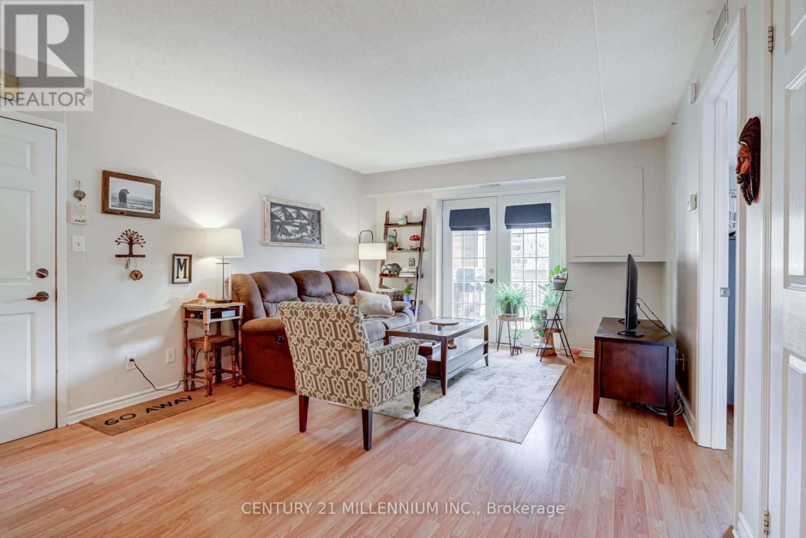 110 - 4003 Kilmer Drive, Burlington, Ontario  L7M 4M1 - Photo 7 - W12416636