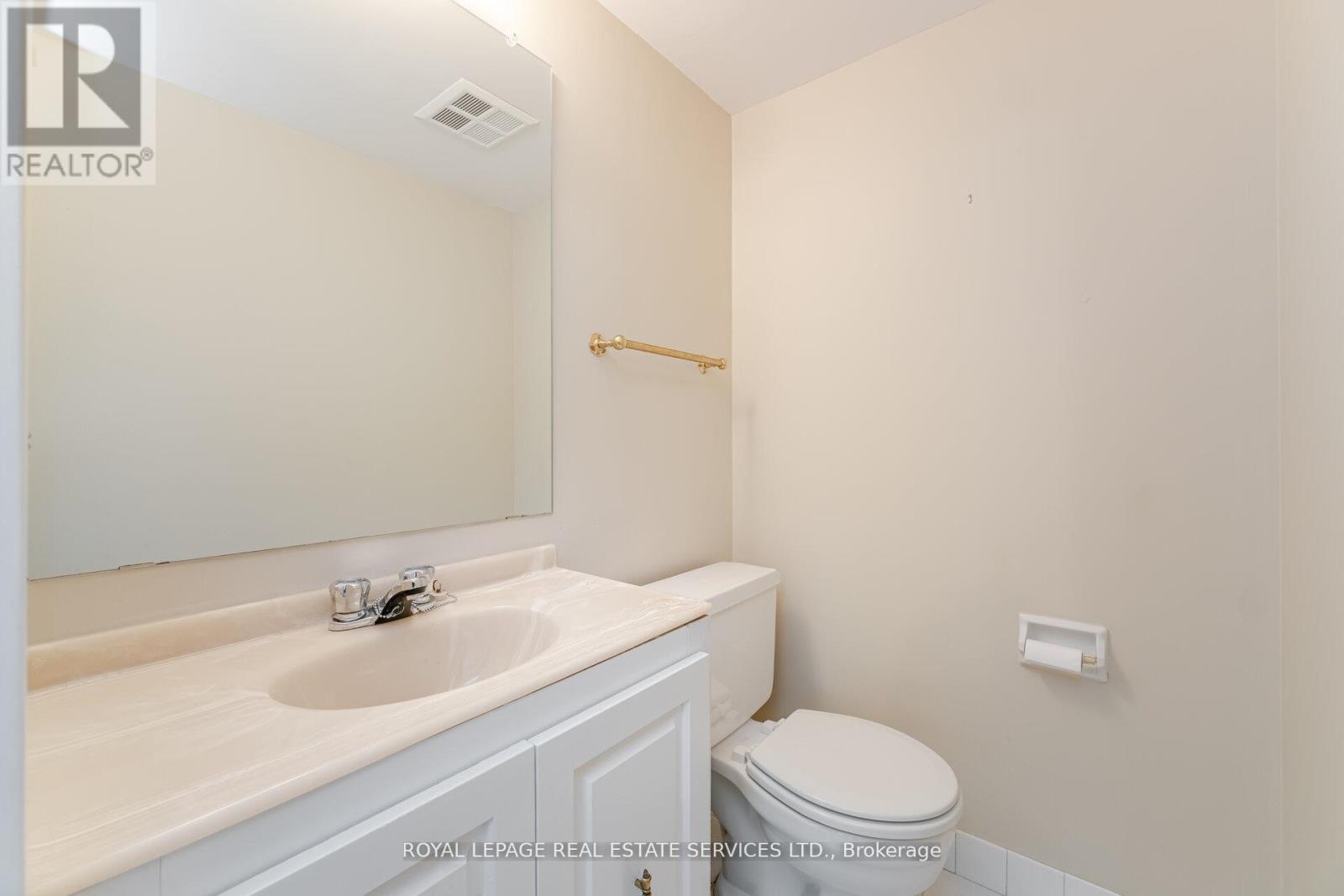 102 - 3590 Kaneff Crescent, Mississauga, Ontario  L5A 3X3 - Photo 19 - W12416645