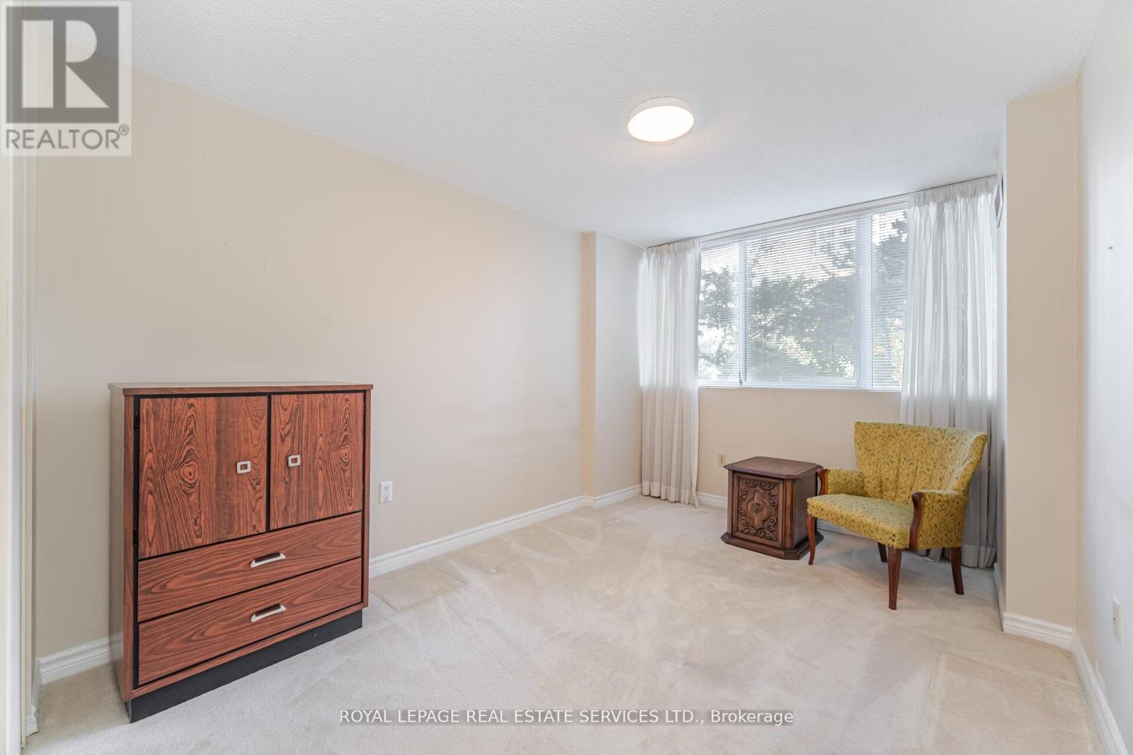 102 - 3590 Kaneff Crescent, Mississauga, Ontario  L5A 3X3 - Photo 21 - W12416645