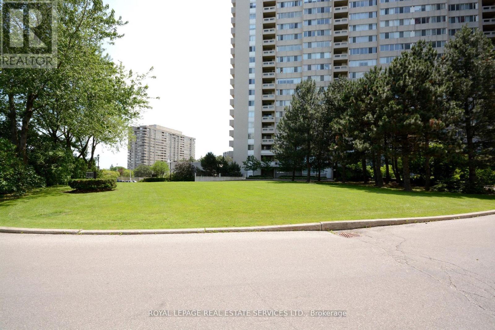 102 - 3590 Kaneff Crescent, Mississauga, Ontario  L5A 3X3 - Photo 40 - W12416645