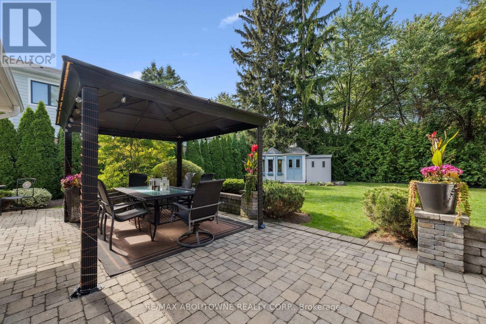 68 Theodore Drive, Mississauga, Ontario  L5M 1E4 - Photo 31 - W12416658