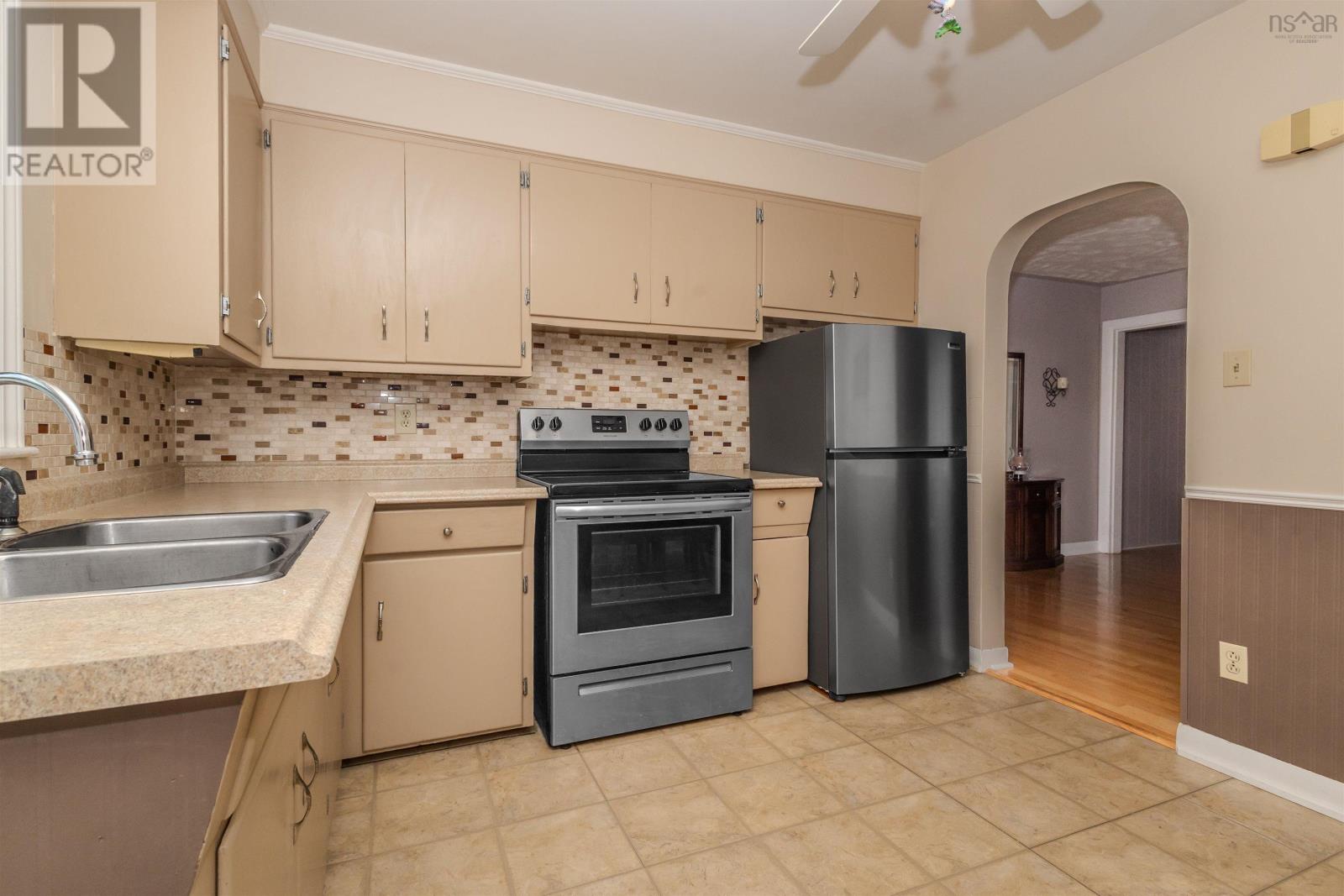 249 Lisgard Street, Sydney, Nova Scotia  B1P 2Z1 - Photo 14 - 202518429
