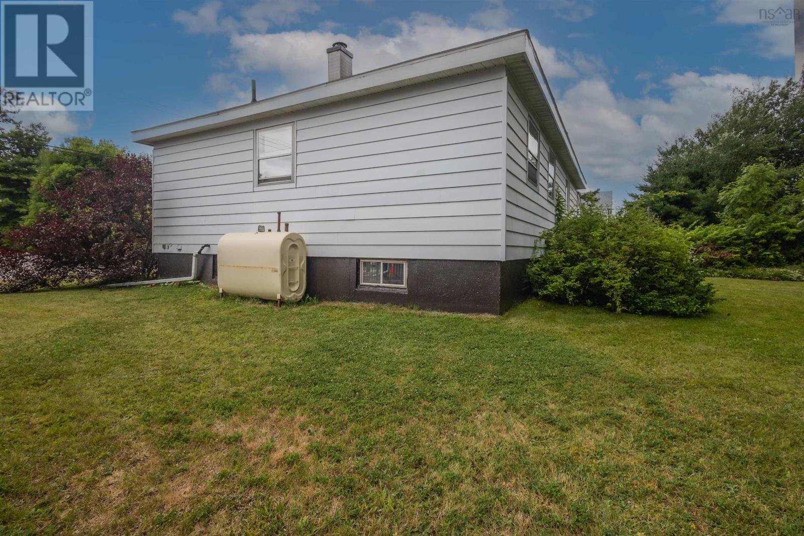 249 Lisgard Street, Sydney, Nova Scotia  B1P 2Z1 - Photo 6 - 202518429