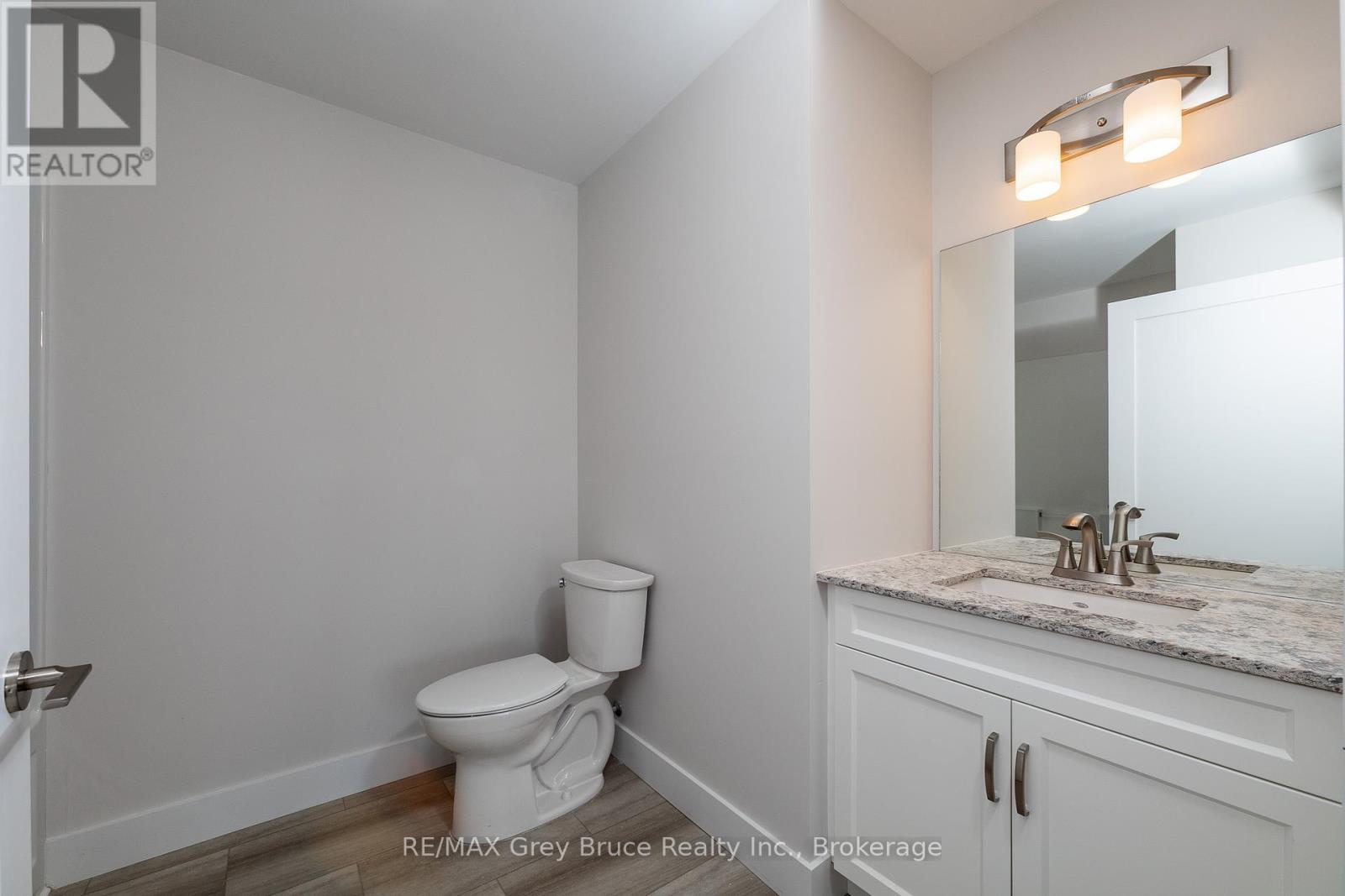 21 - 2347 3rd Avenue W, Owen Sound, Ontario  N4K 2J3 - Photo 19 - X12416675