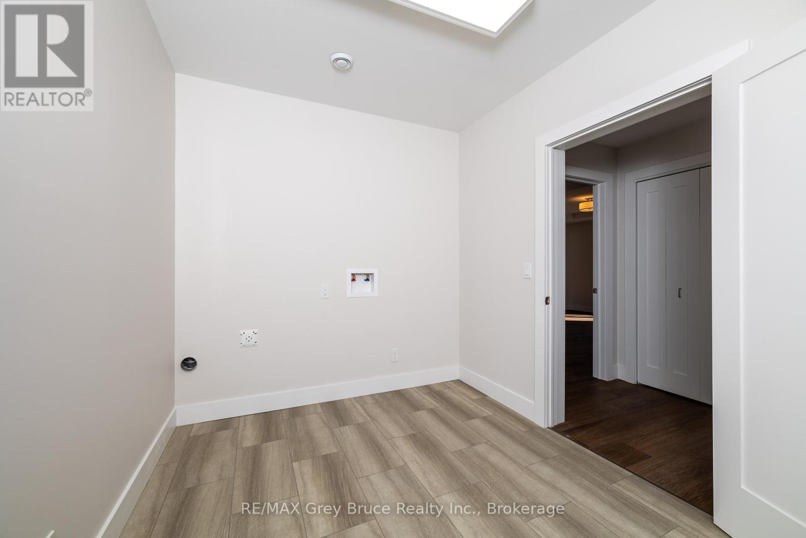 21 - 2347 3rd Avenue W, Owen Sound, Ontario  N4K 2J3 - Photo 23 - X12416675