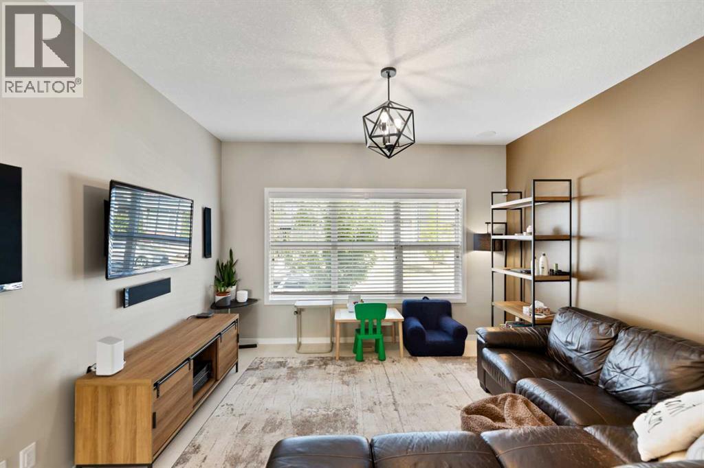 53 Masters Crescent Se, Calgary, Alberta  T3M 2M7 - Photo 6 - A2256870