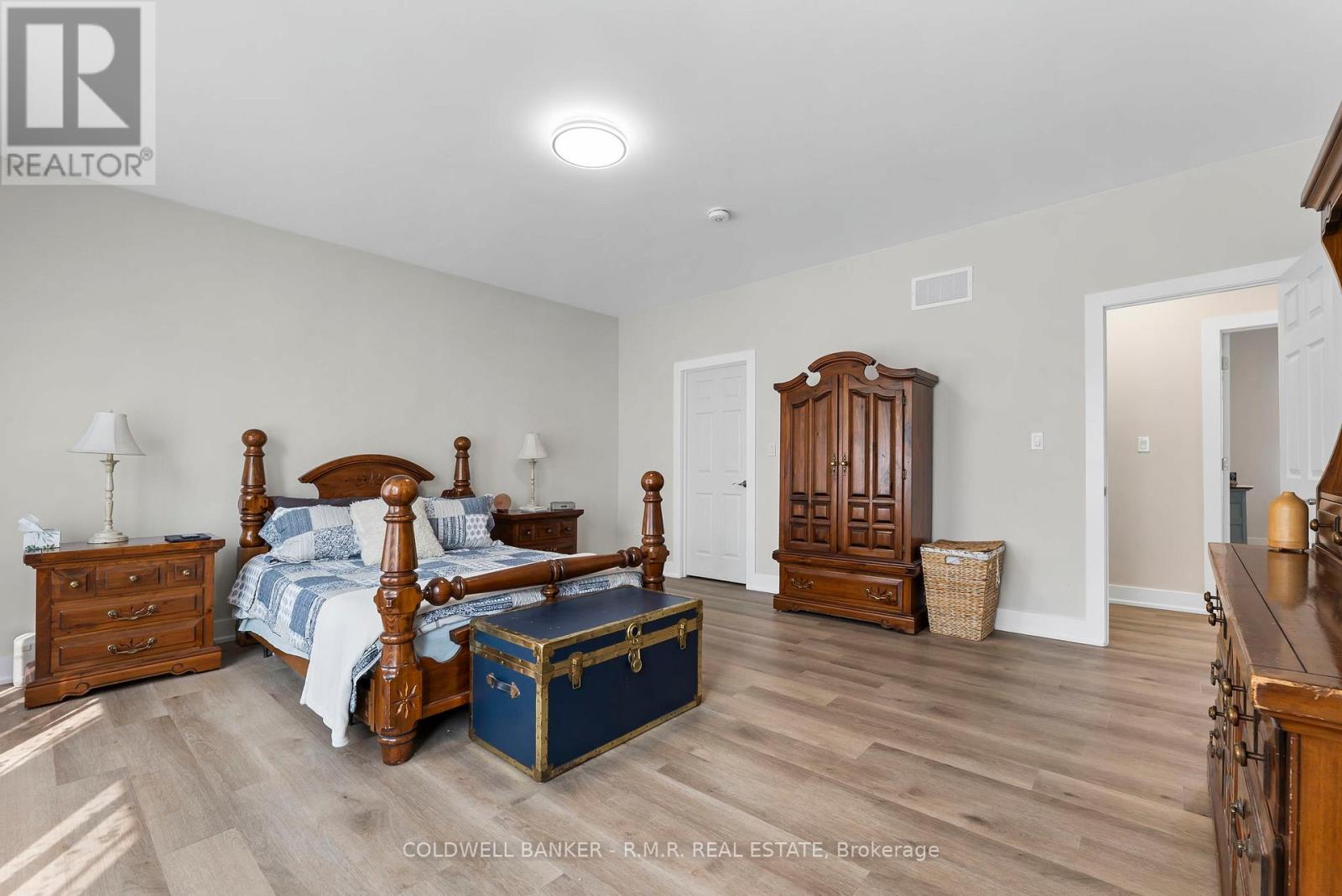 213 Pleasant Point Road, Kawartha Lakes, Ontario  K9V 4R6 - Photo 18 - X12416659