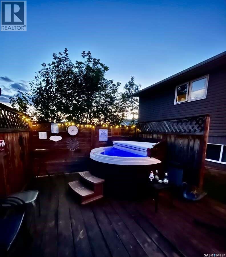 305 3rd Street, St. Brieux, Saskatchewan  S0K 3V0 - Photo 8 - SK018918