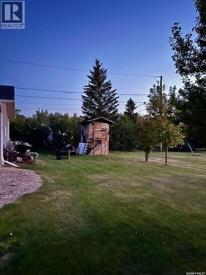 305 3rd Street, St. Brieux, Saskatchewan  S0K 3V0 - Photo 9 - SK018918