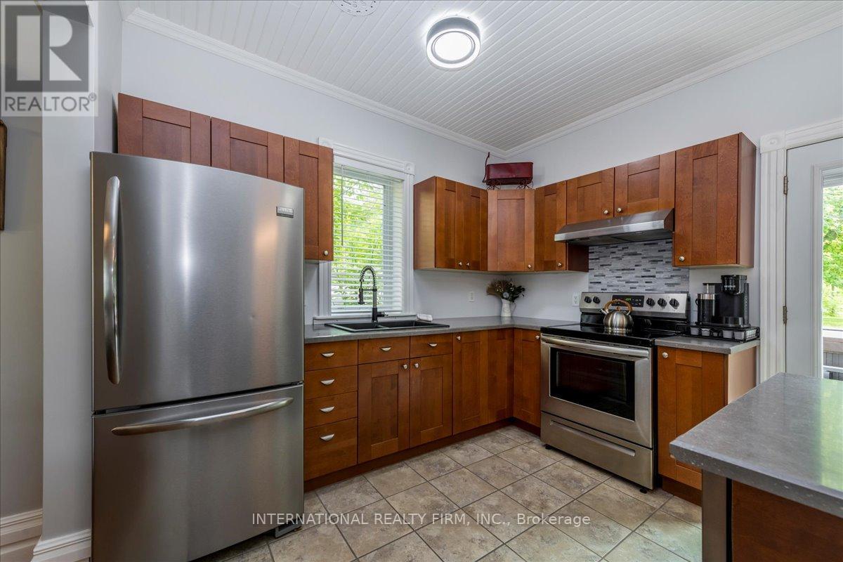 8061 Main Street, Adjala-Tosorontio (Everett), Ontario  L0M 1J0 - Photo 11 - N12416677