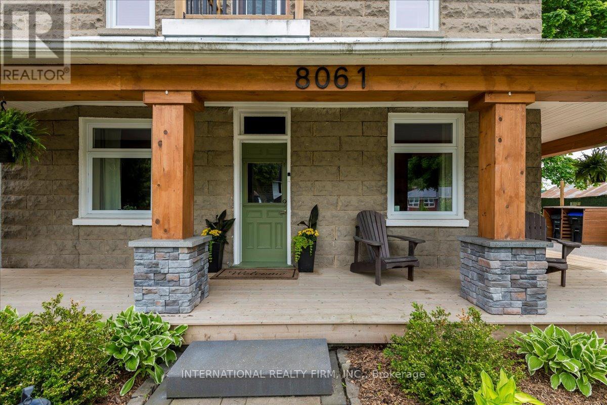 8061 Main Street, Adjala-Tosorontio (Everett), Ontario  L0M 1J0 - Photo 2 - N12416677
