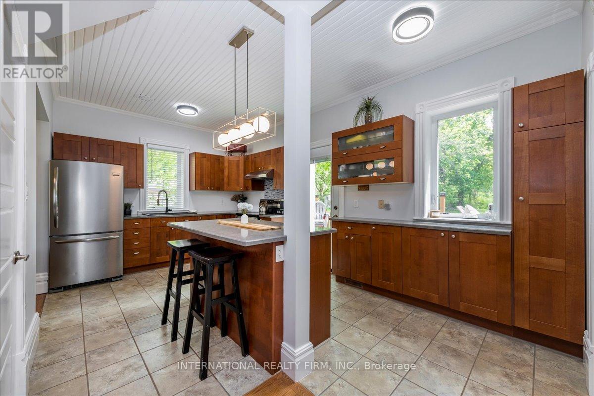 8061 Main Street, Adjala-Tosorontio (Everett), Ontario  L0M 1J0 - Photo 9 - N12416677