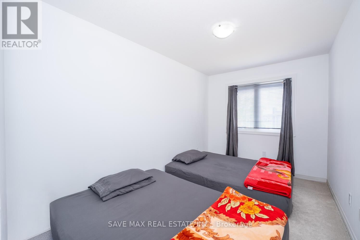 9 Shedrow Place, Kitchener, Ontario  N2R 0R8 - Photo 12 - X12416304