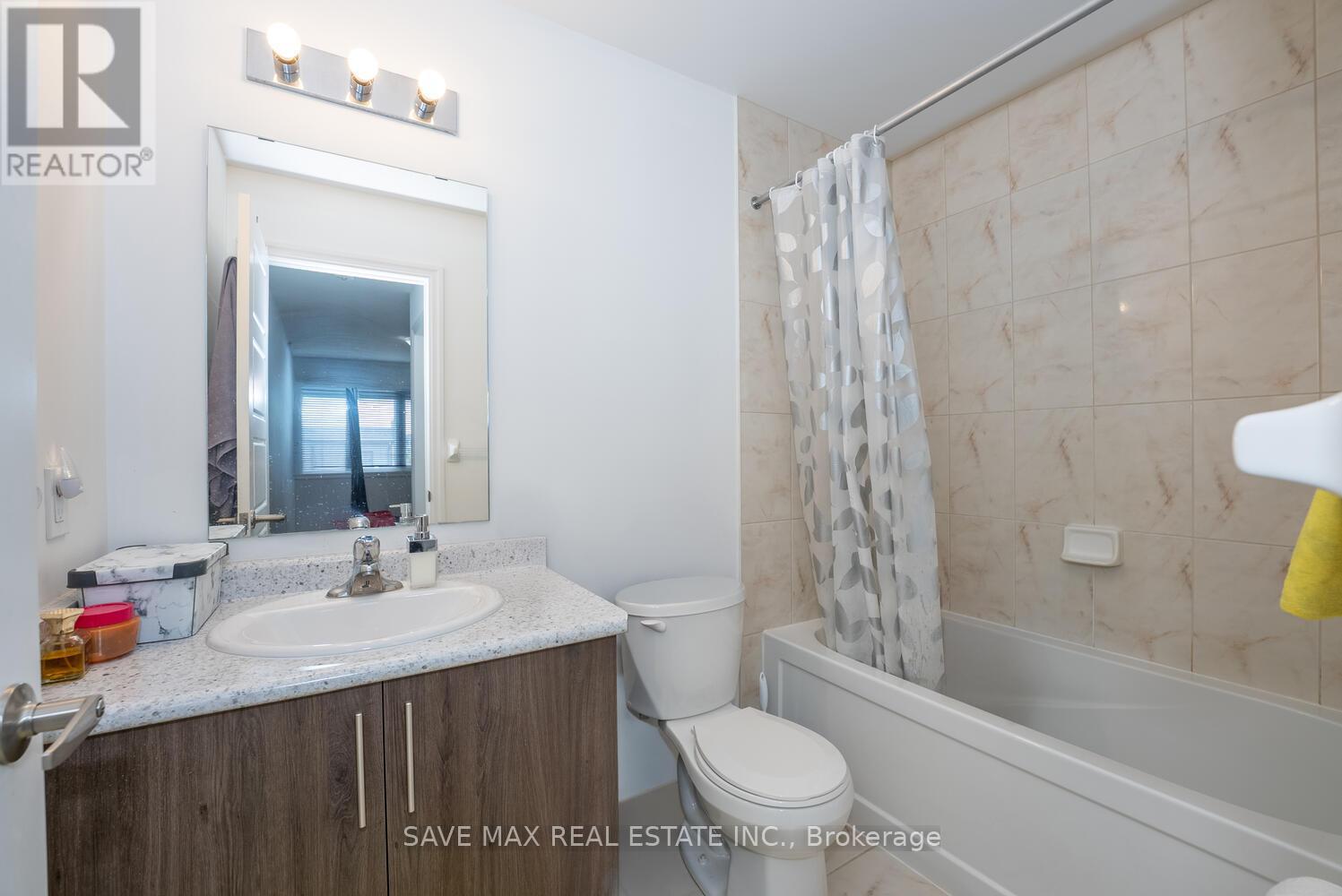 9 Shedrow Place, Kitchener, Ontario  N2R 0R8 - Photo 14 - X12416304