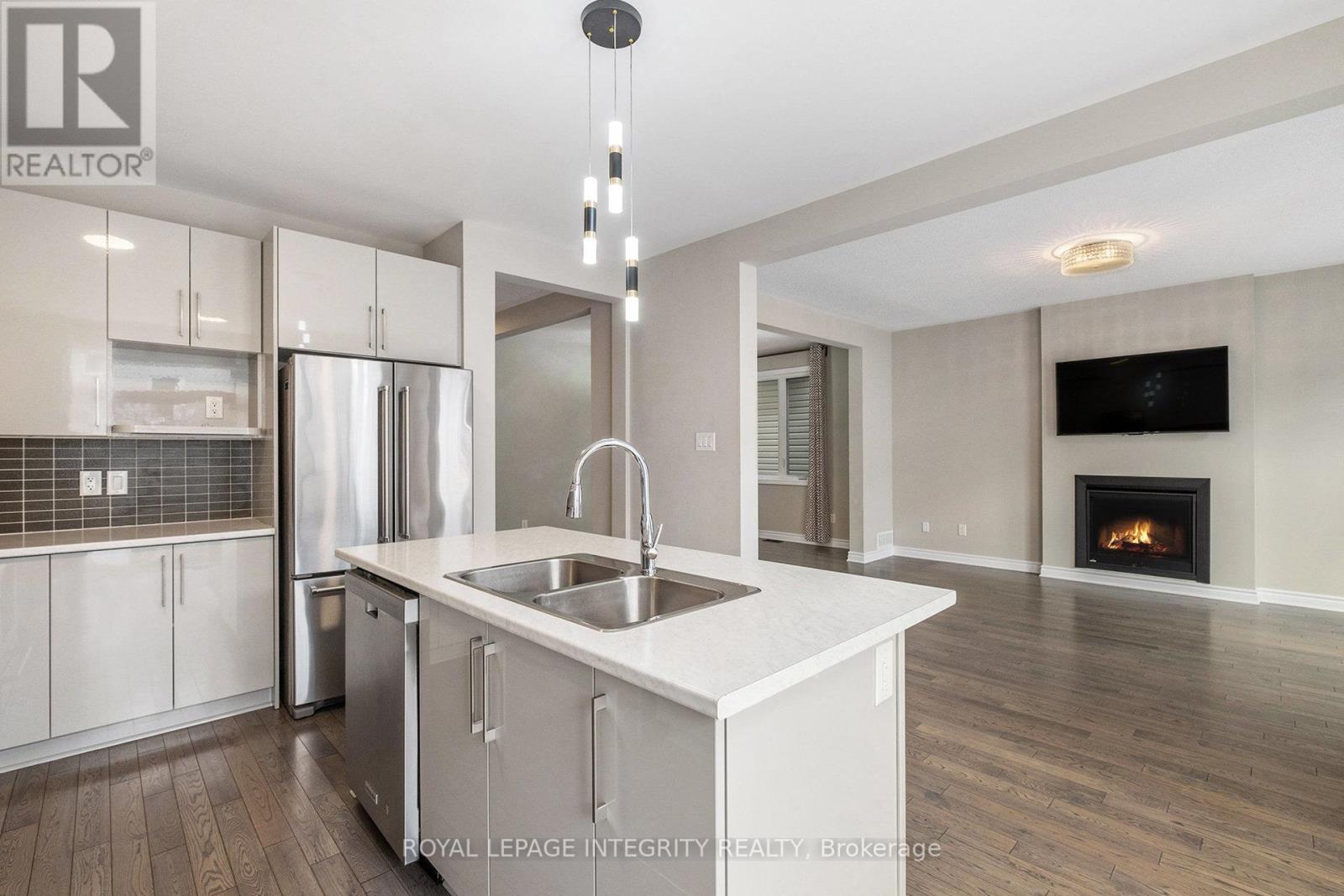 25 Clonfadda Terrace, Ottawa, Ontario  K2J 6E7 - Photo 10 - X12416687