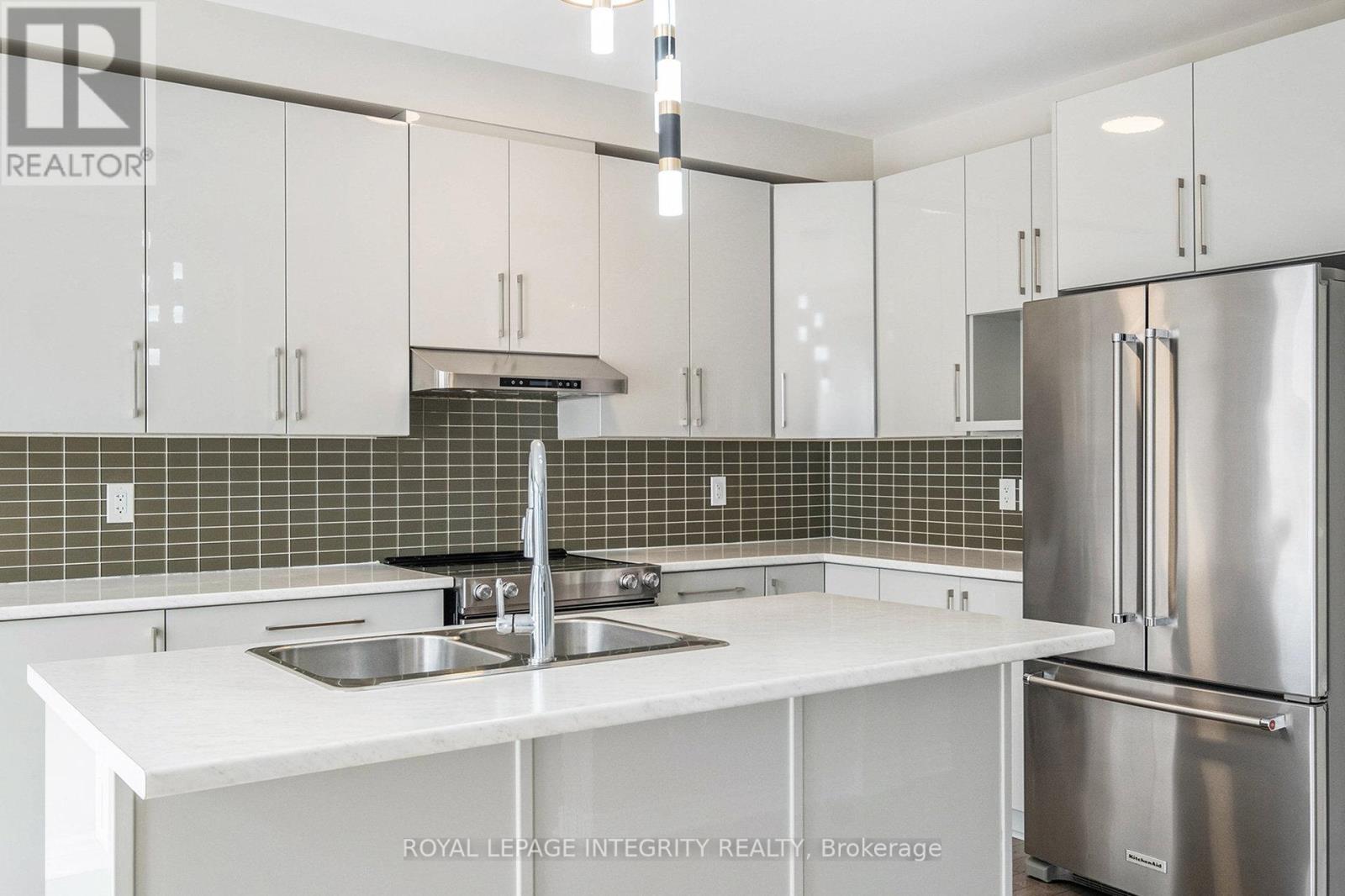 25 Clonfadda Terrace, Ottawa, Ontario  K2J 6E7 - Photo 12 - X12416687