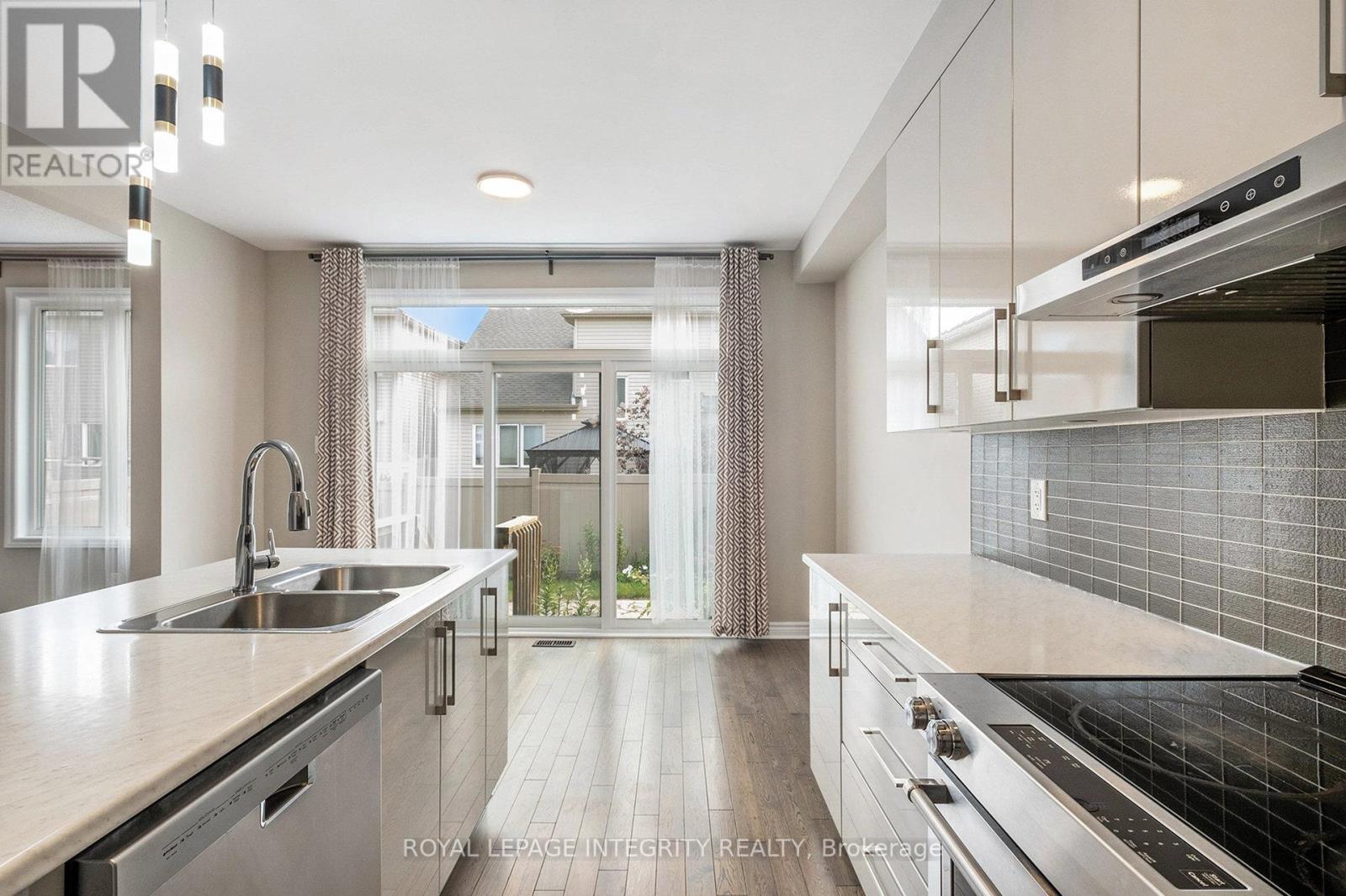 25 Clonfadda Terrace, Ottawa, Ontario  K2J 6E7 - Photo 13 - X12416687
