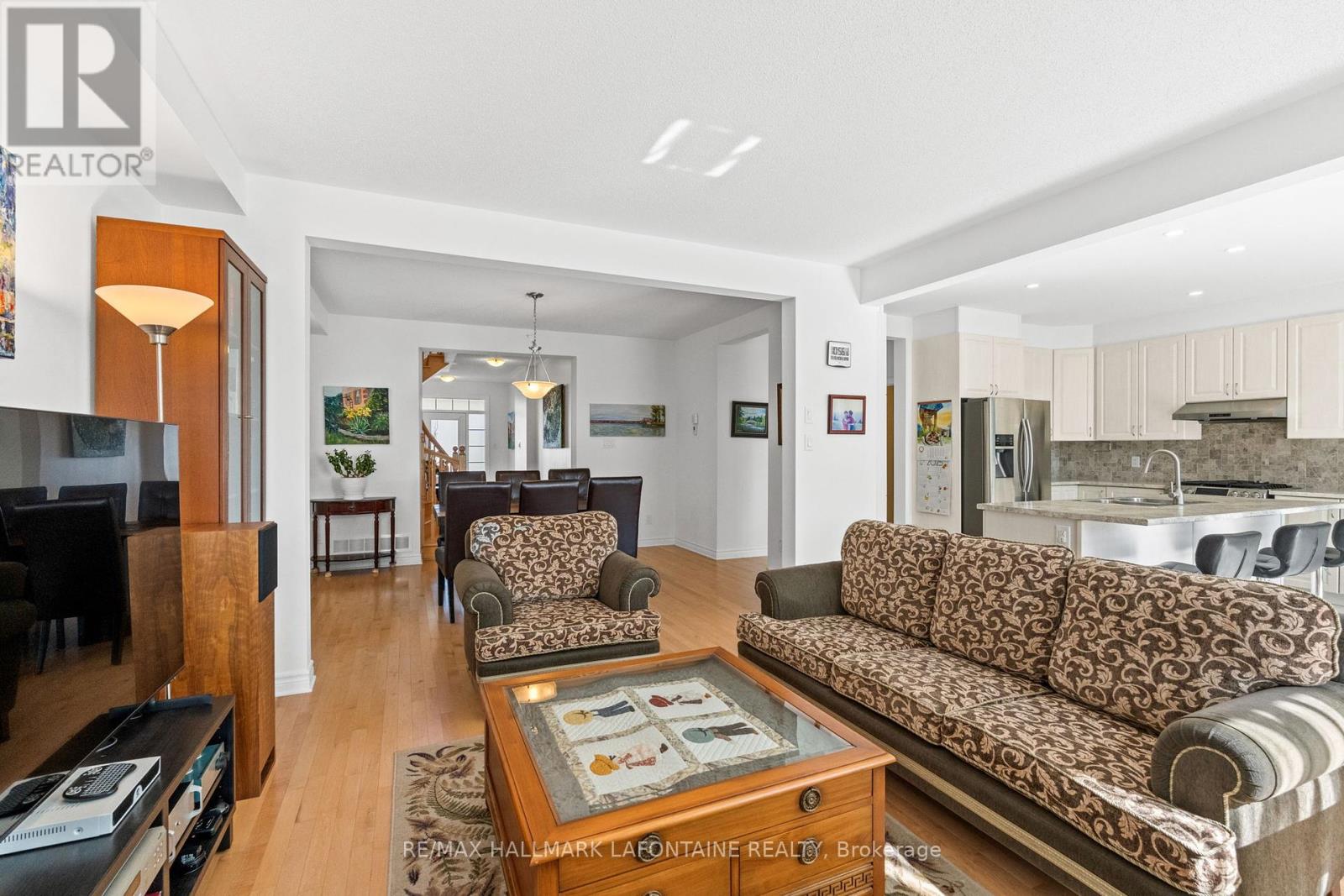 359 Hepatica Way, Ottawa, Ontario  K4A 0Z1 - Photo 12 - X12416701