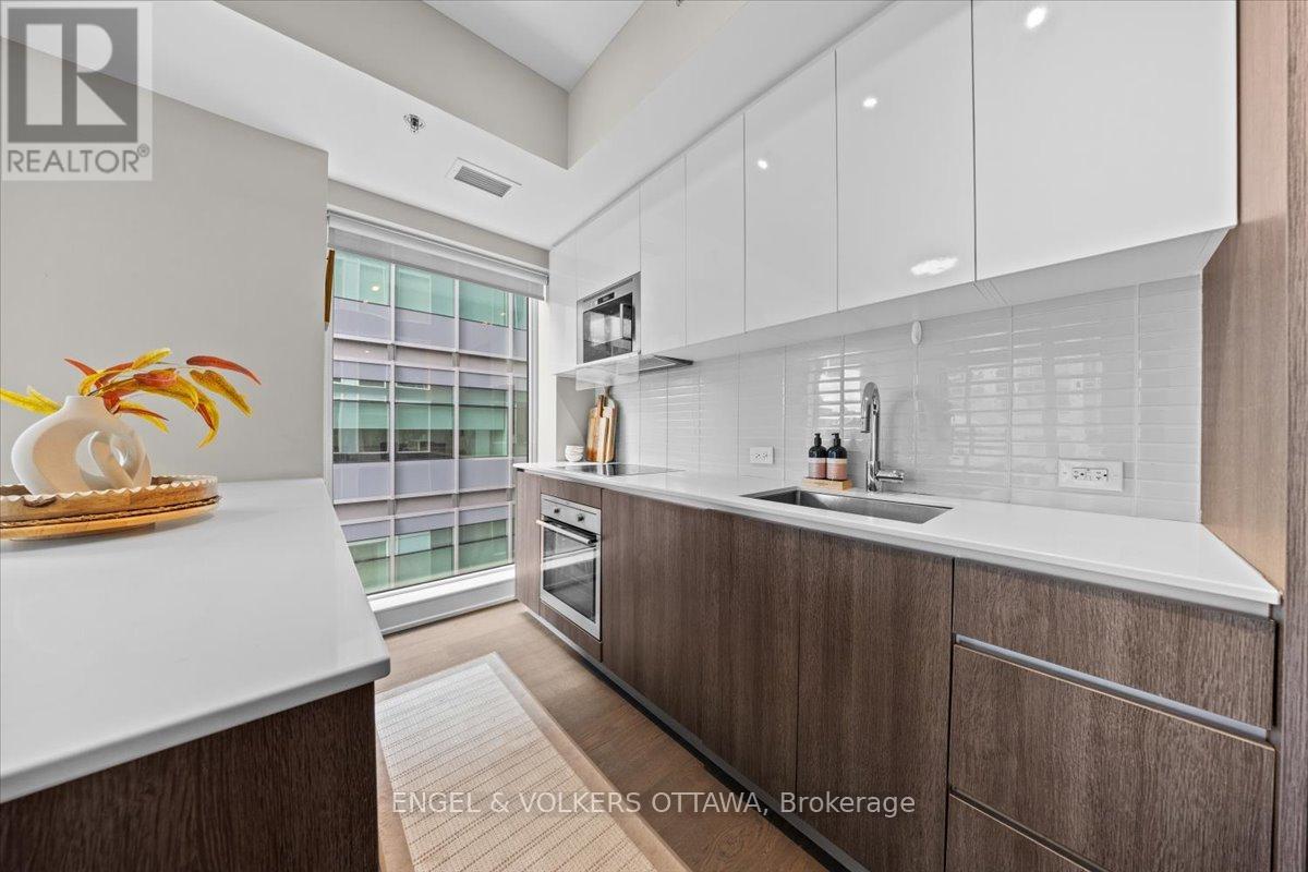 709 - 199 Slater Street, Ottawa, Ontario  K1P 0C8 - Photo 6 - X12416710