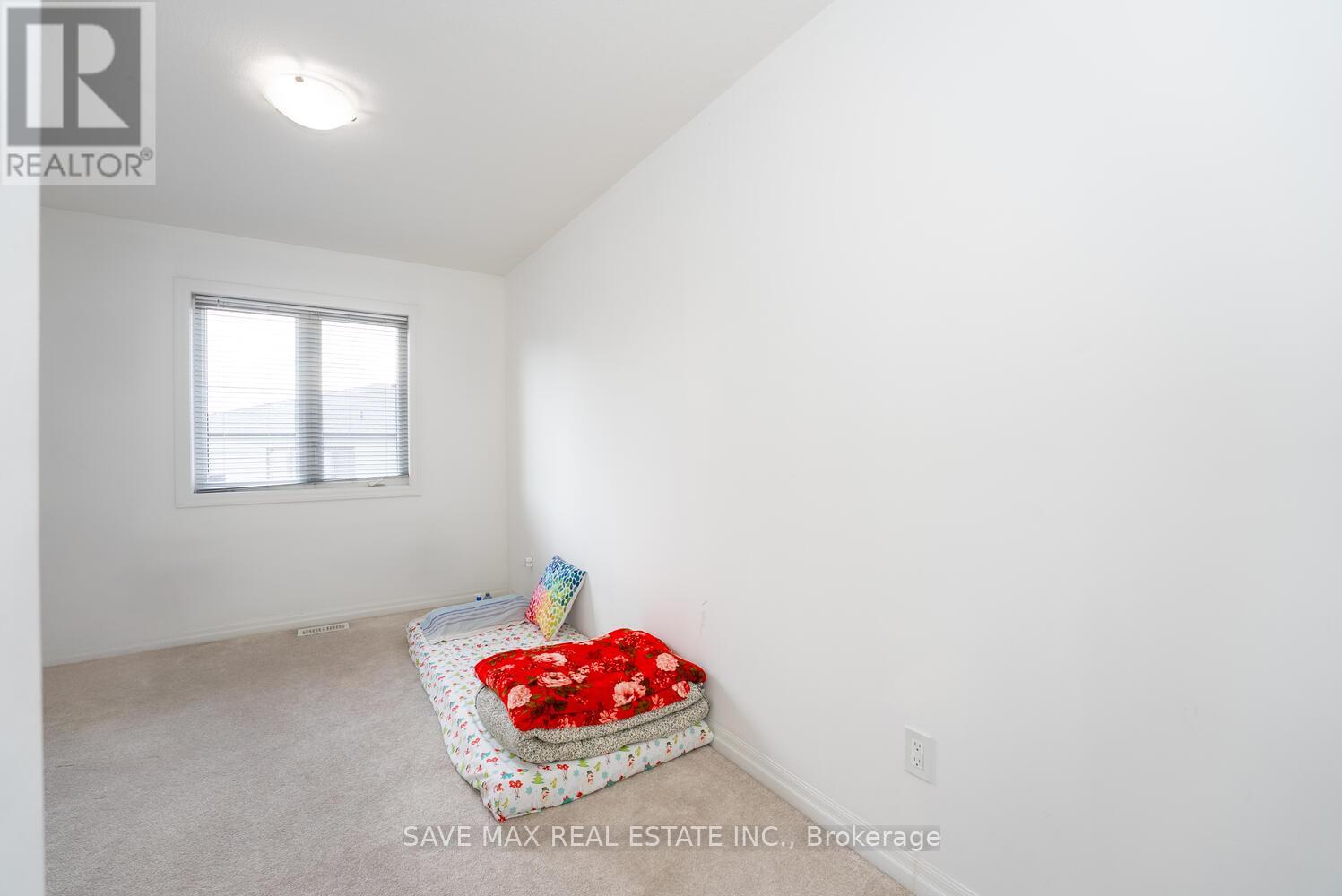 9 Shedrow Place, Kitchener, Ontario  N2R 0R8 - Photo 15 - X12416304