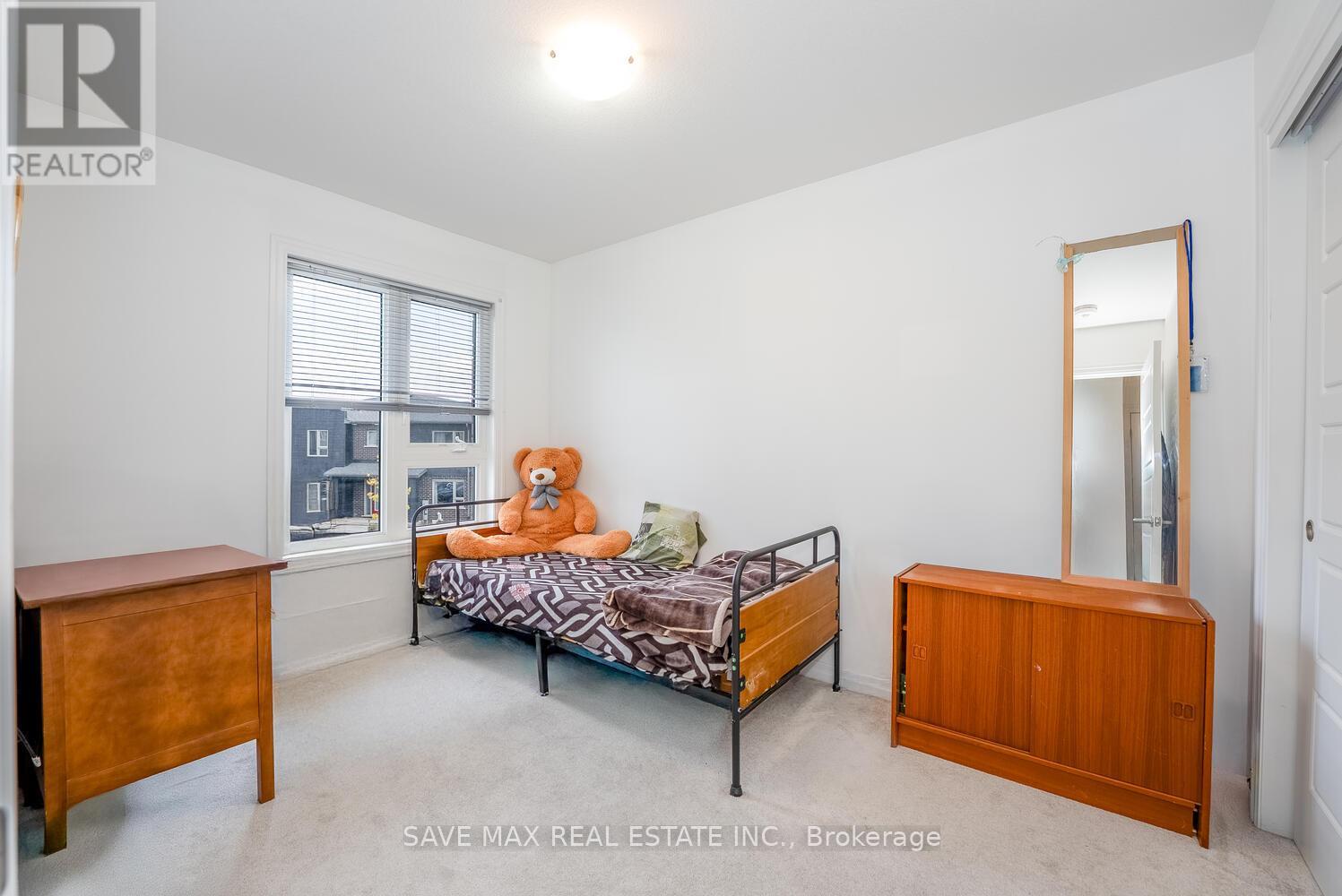 9 Shedrow Place, Kitchener, Ontario  N2R 0R8 - Photo 17 - X12416304