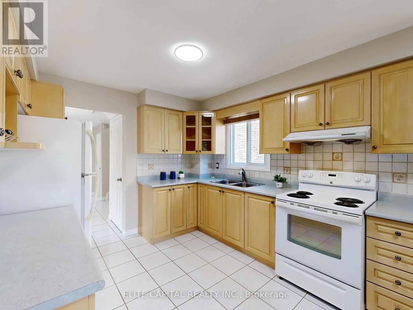 179 Bethany Leigh Drive, Toronto, Ontario  M1V 2T6 - Photo 11 - E12414147