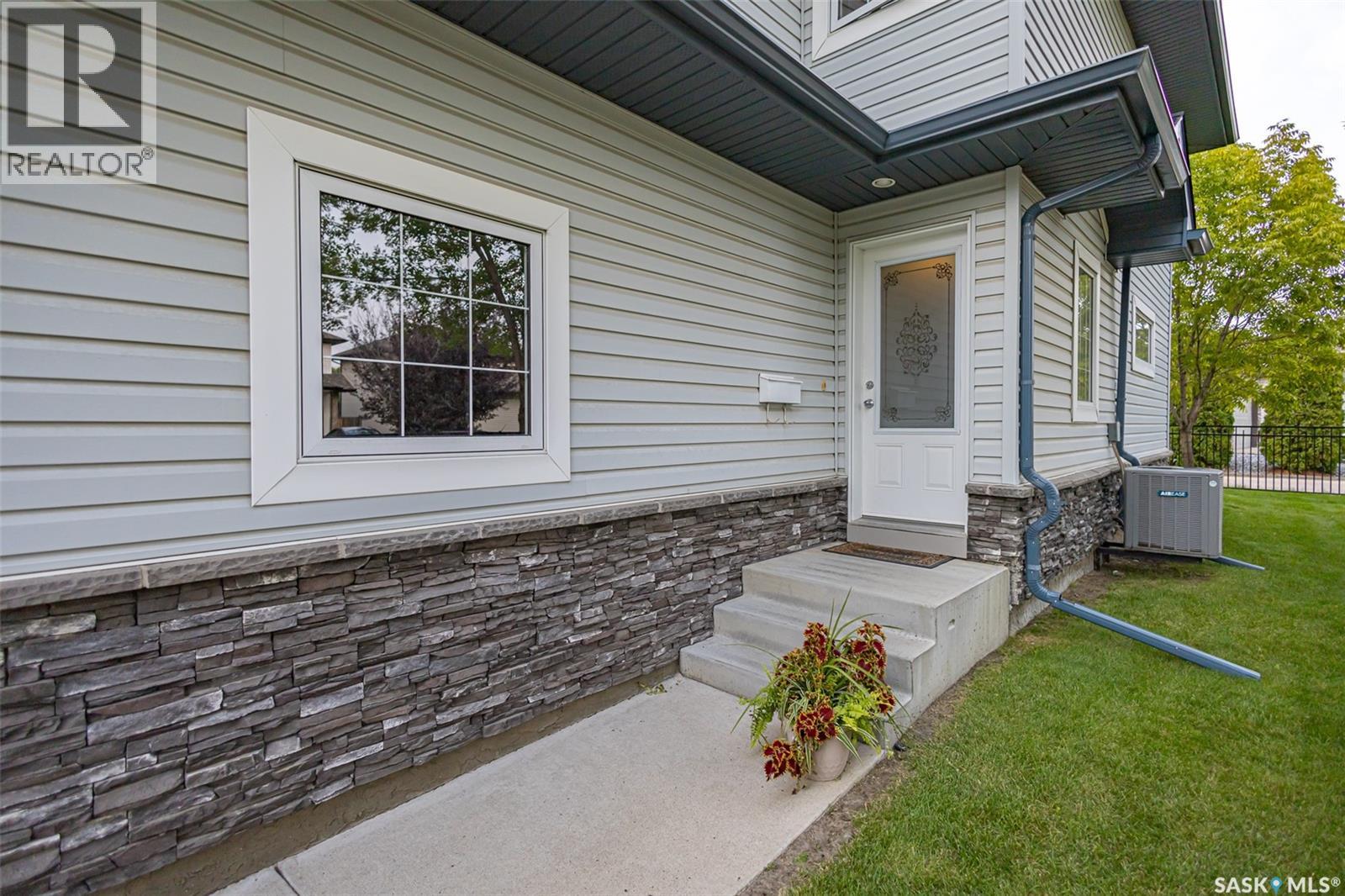 6 110 Dulmage Crescent, Saskatoon, Saskatchewan  S7T 0C7 - Photo 2 - SK017405