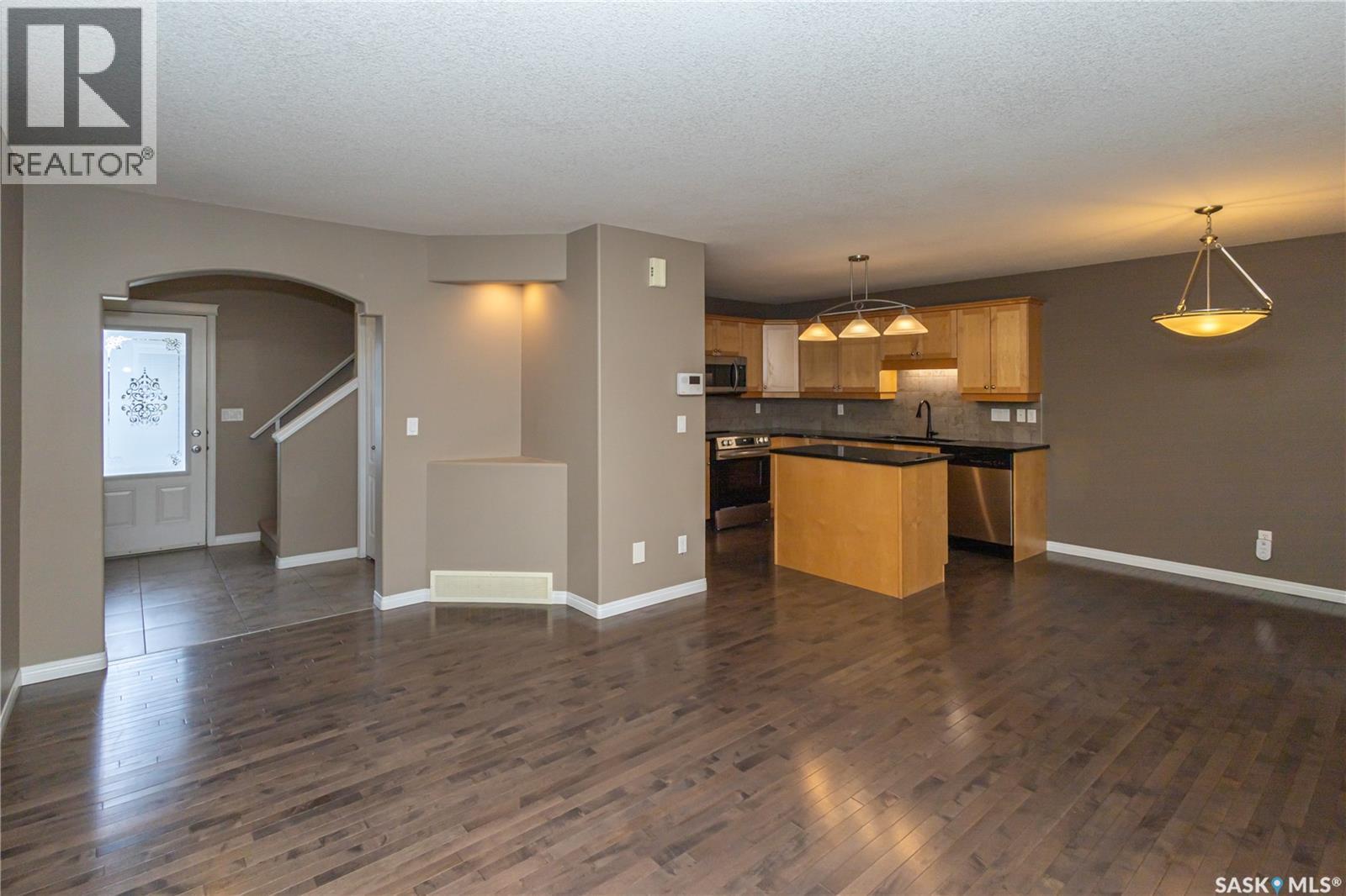 6 110 Dulmage Crescent, Saskatoon, Saskatchewan  S7T 0C7 - Photo 4 - SK017405