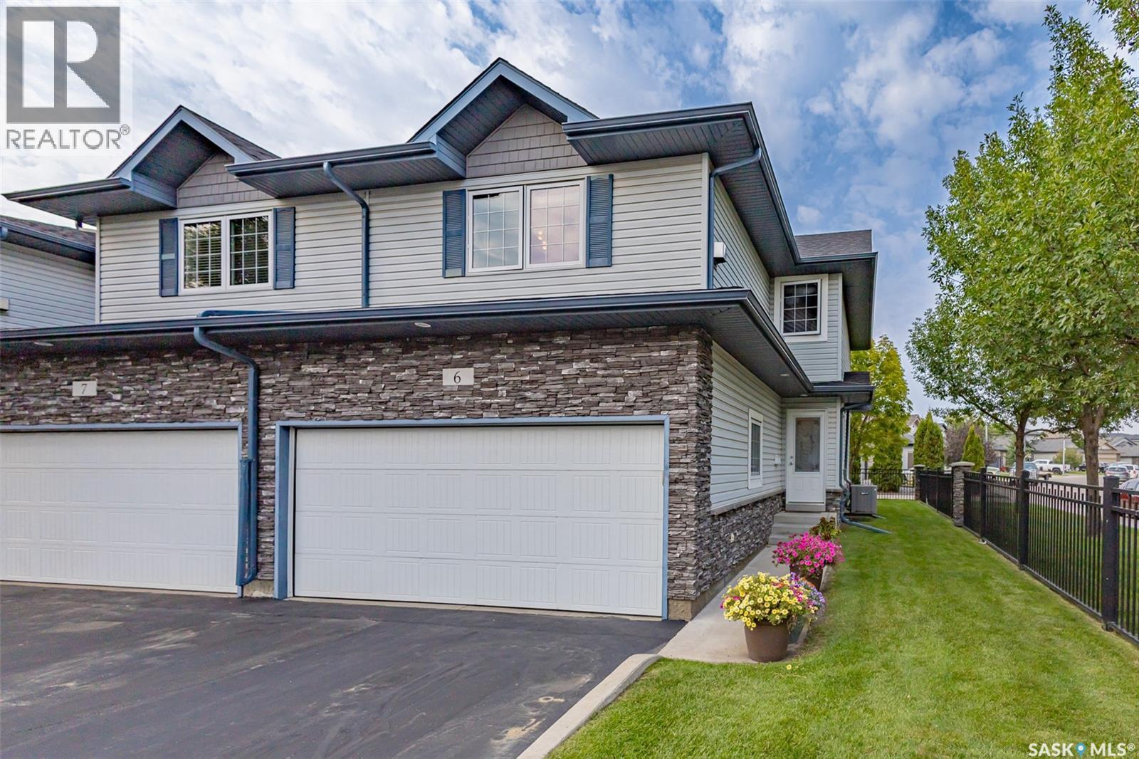 6 110 Dulmage Crescent, Saskatoon, Saskatchewan  S7T 0C7 - Photo 1 - SK017405