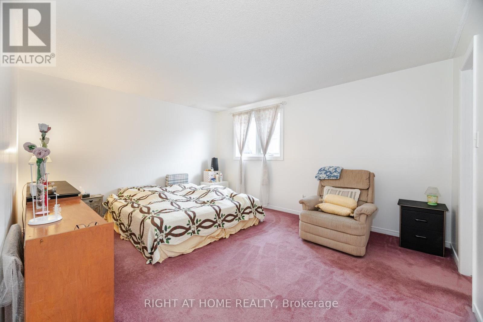 5253 Palomar Crescent, Mississauga, Ontario  L5R 2W8 - Photo 23 - W12416689