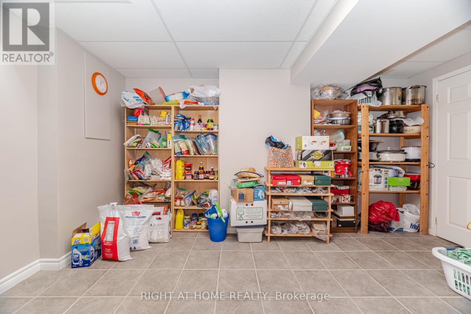 5253 Palomar Crescent, Mississauga, Ontario  L5R 2W8 - Photo 44 - W12416689